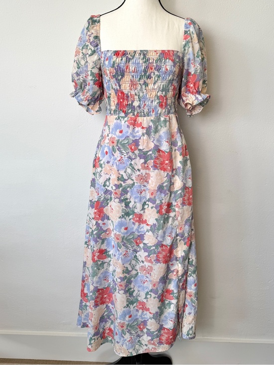 Astr Dresses & Skirts - ASTR The Label Size Small Floral Smocked Puff Sleeve Midi Dress